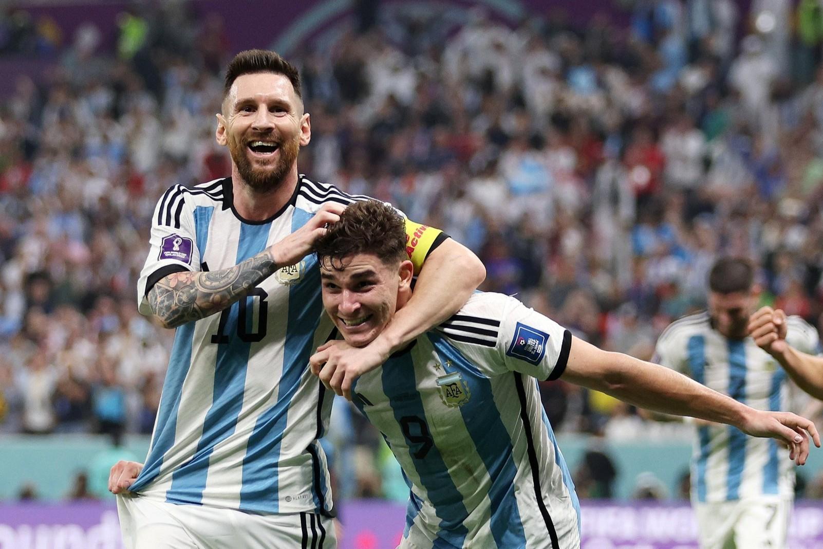 跟队：梅西、小蜘蛛、阿尔马达将搭档首发锋线出战委内瑞拉